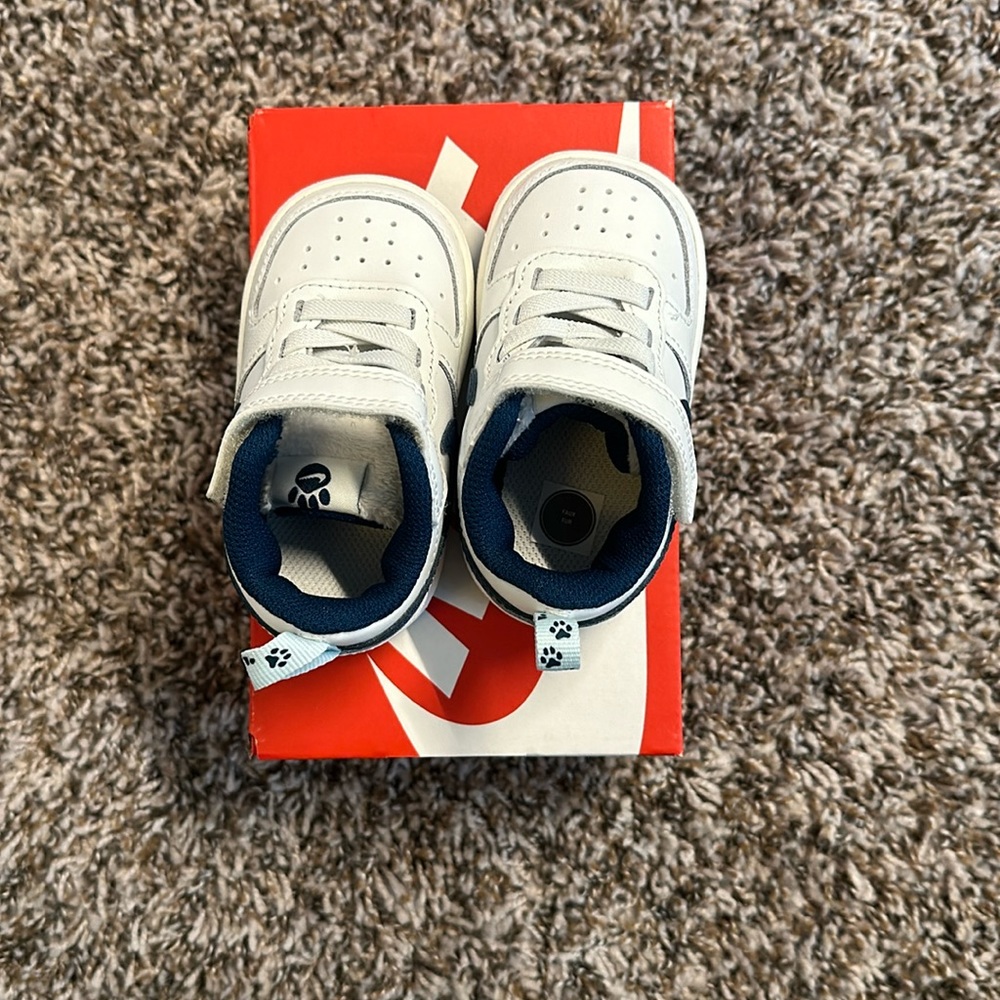 Infant Nike